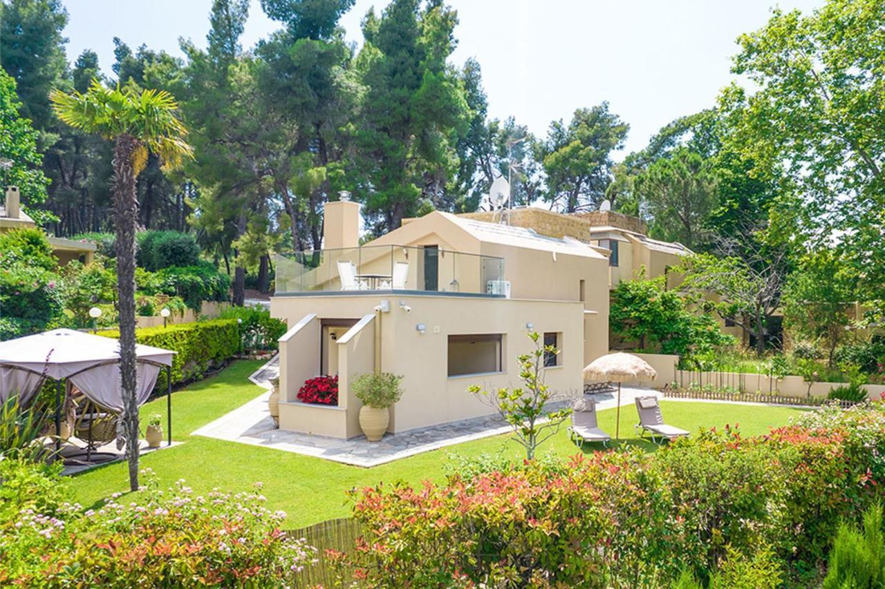 Artemisia Villa With Outdoor Hot Tub, Sani Luxury Villas Collection ภายนอก รูปภาพ
