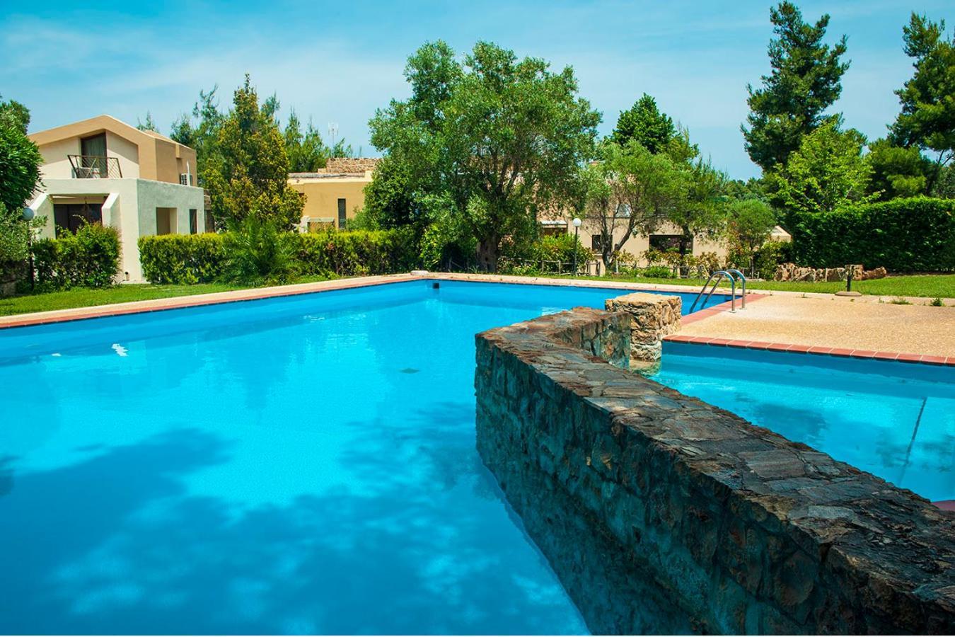 Artemisia Villa With Outdoor Hot Tub, Sani Luxury Villas Collection ภายนอก รูปภาพ