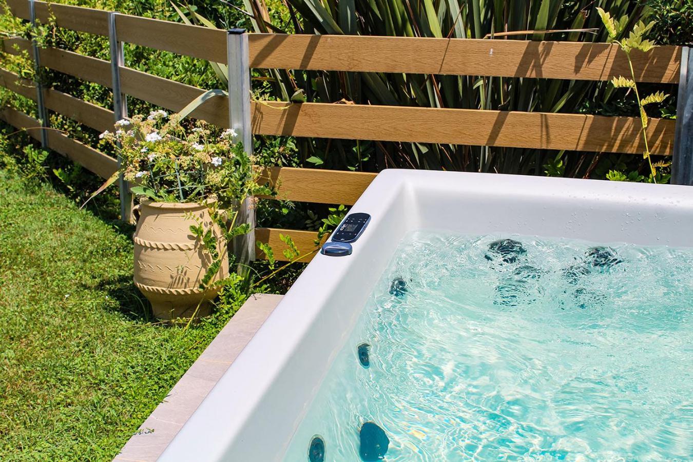 Artemisia Villa With Outdoor Hot Tub, Sani Luxury Villas Collection ภายนอก รูปภาพ